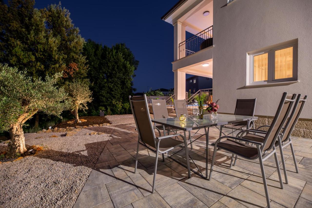 Villa Pafran With Heated Pool Krk Krk Town Bagian luar foto